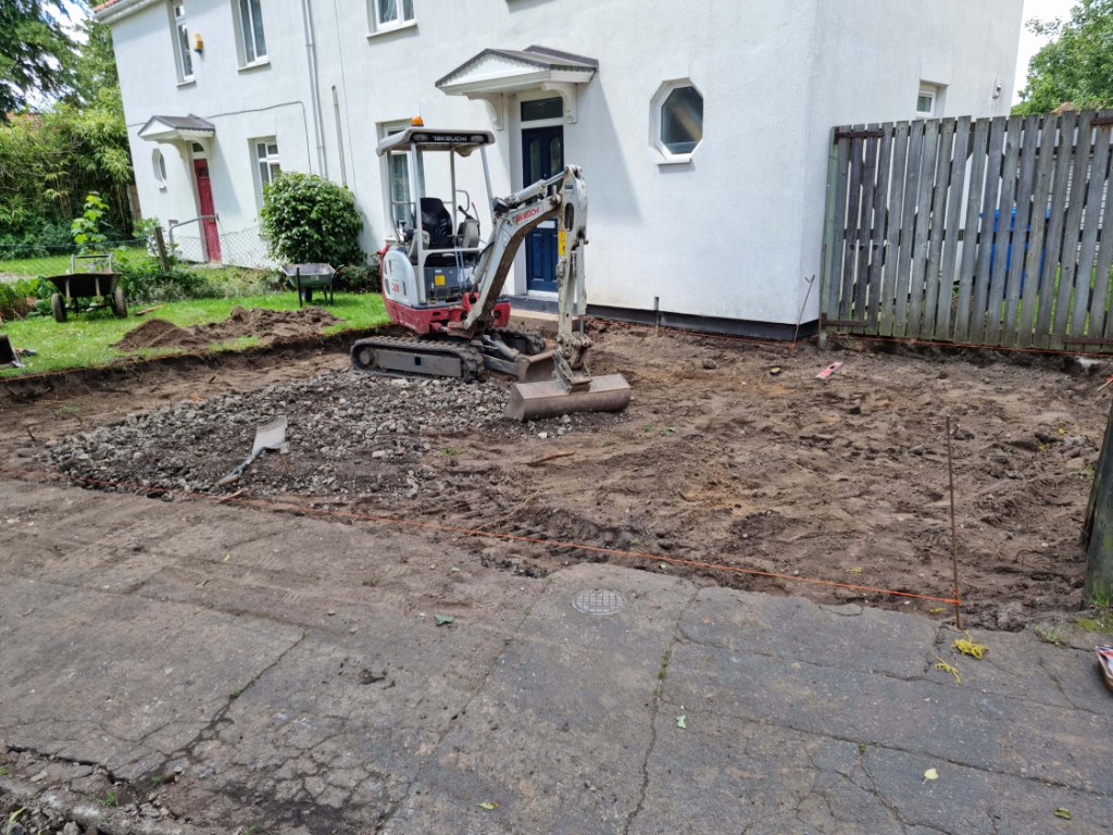 This is a photo of a dig out being carried out by Shortstown Driveways in preparation for a block paving driveway