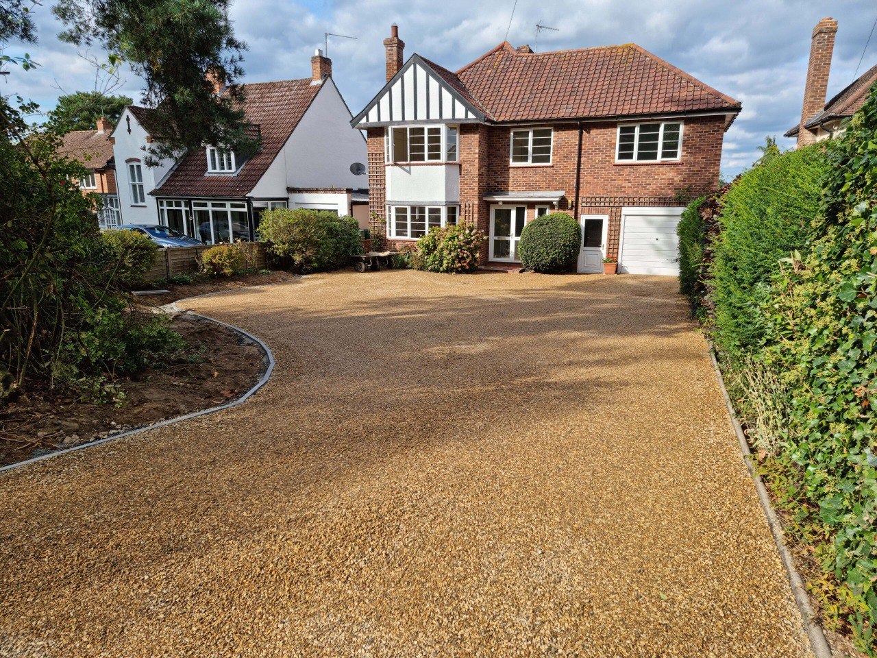 This is a newly installed tar and chip driveway installed by Shortstown Driveways